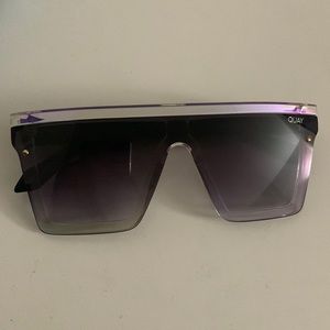 Quay Hindsight 125 Sunglasses. Top part changes colors from pink to purple